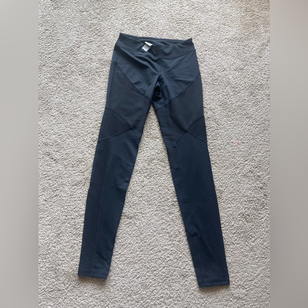 Champions leggings size XS black color ***note: No return